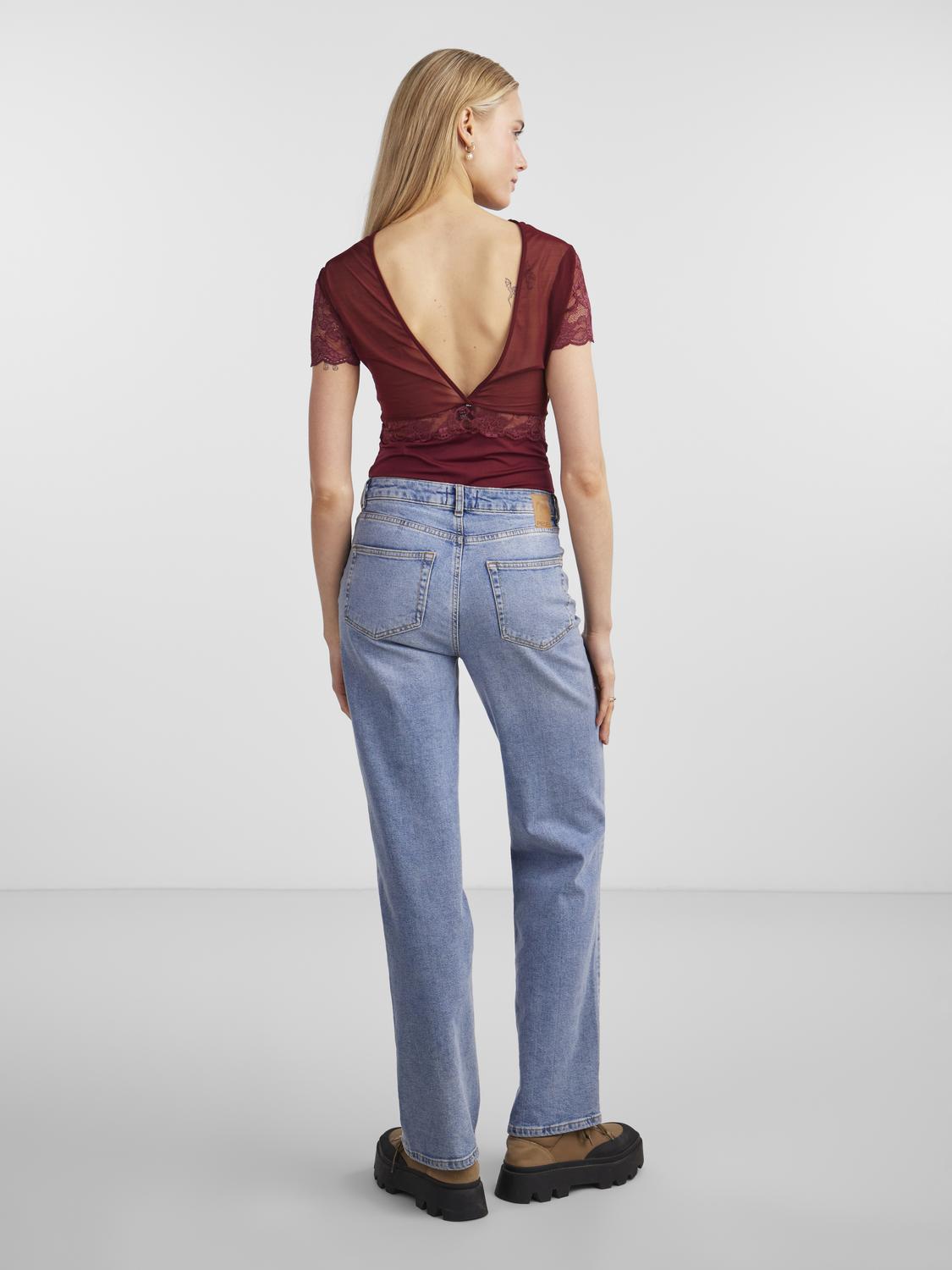 model_shot-back