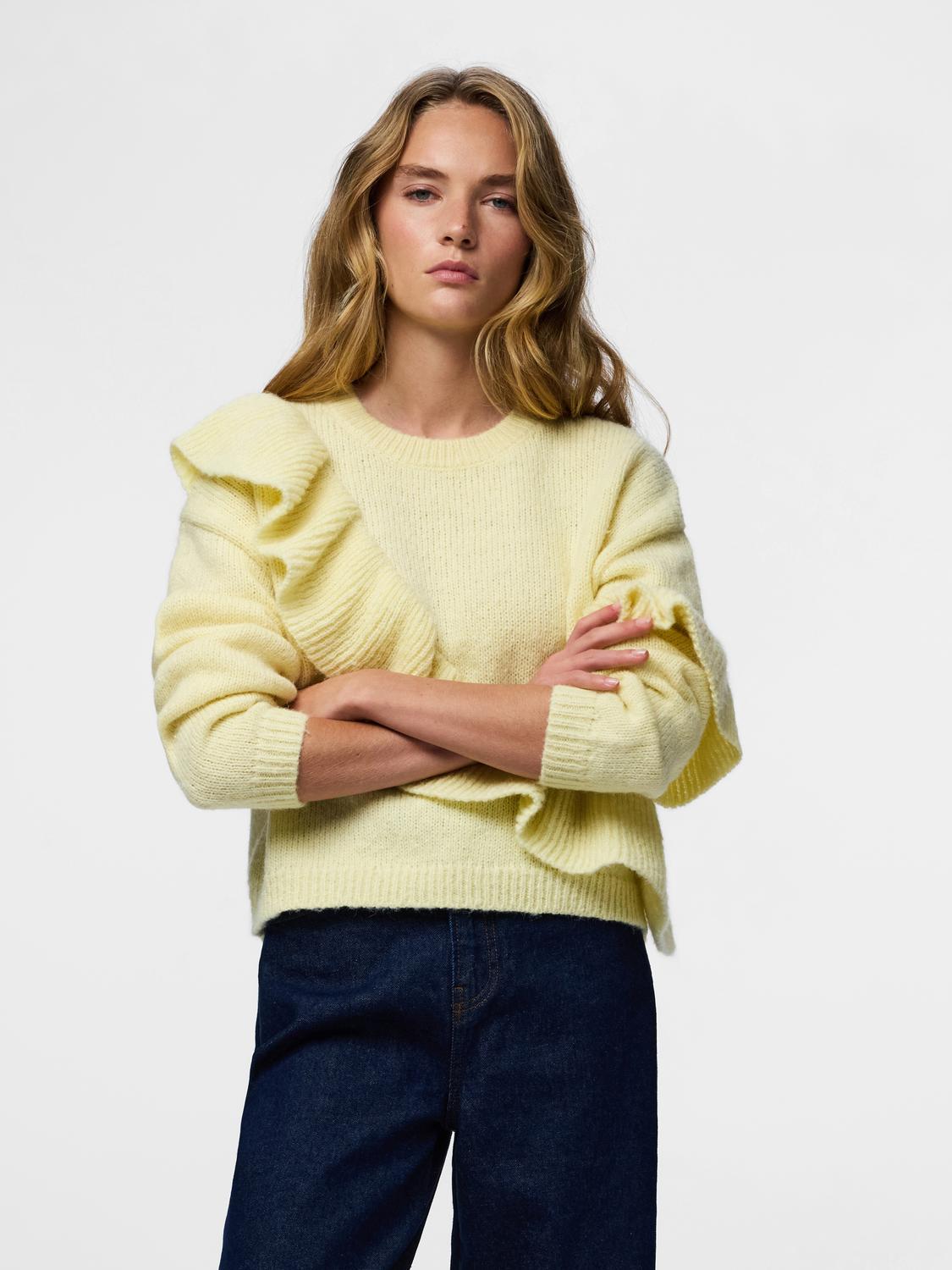 model_shot-front
