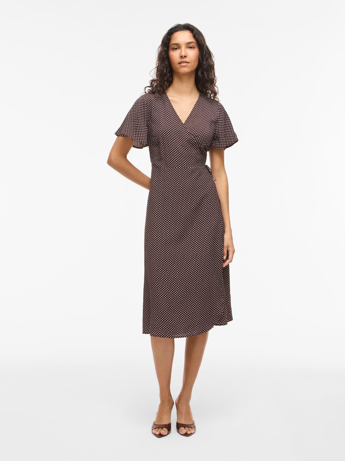 model_shot-front